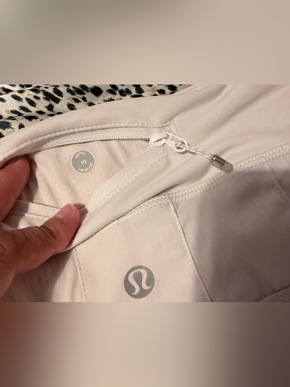 ✨Lululemon Size 10 Skorts✨ - Picture 6 of 6